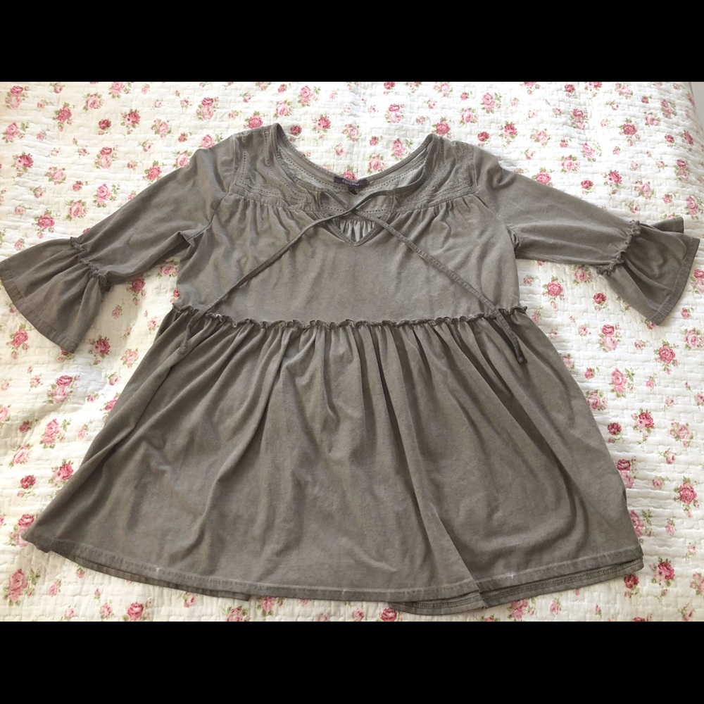 Faded 🌷Olive Empire Waist Babydoll Style Top L